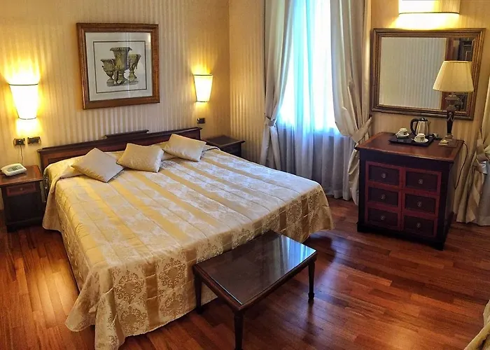 Hotel Cecil