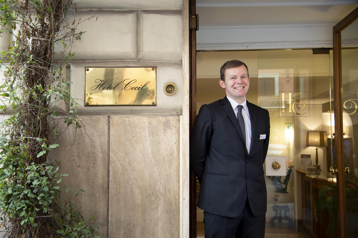 Cecil Hotel 3*