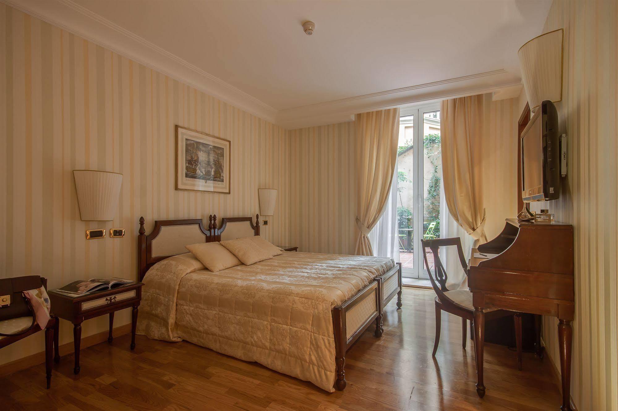 Hotel Cecil 3*